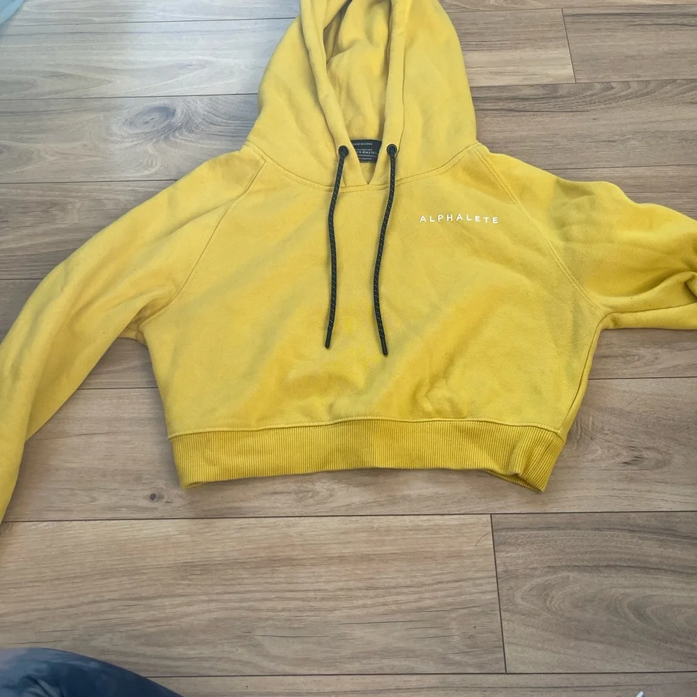 Alphalete cropped jacket - Picture 2 of 3